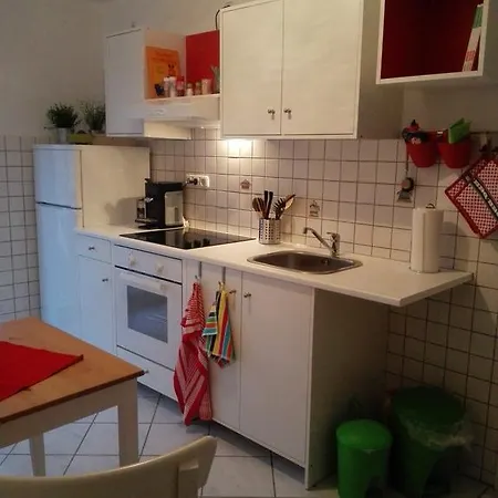 Kramer Apartment *
